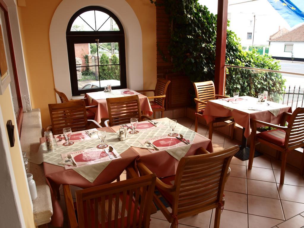 Bed and Breakfast Angela Panzio Berettyóújfalu Zewnętrze zdjęcie